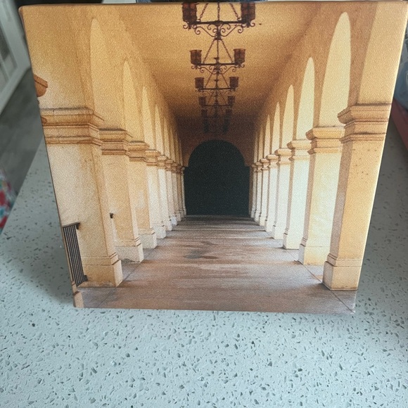 Wall/Desk Decor. - Picture 3 of 3